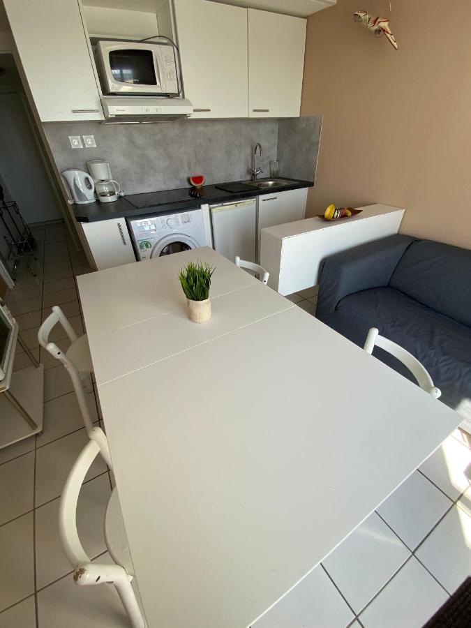 Appartement 4 Personnes Vue Sur Mer La Pironniere Exterior photo